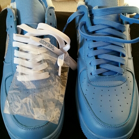 OFF-WHITE x Air Force 1 Low '07 'MCA' - Picture 1 of 4